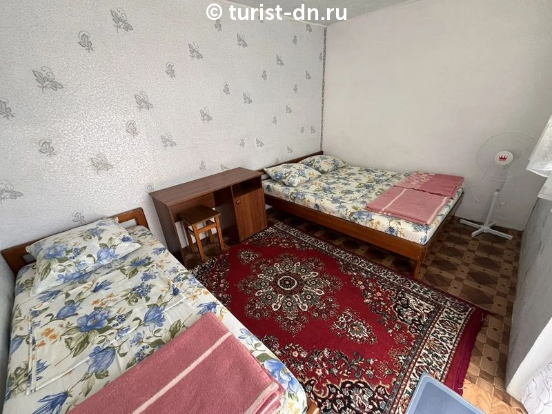 Частный двор "Виноградный"