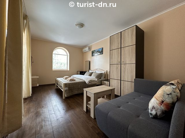 Гостевой дом "Family Hotel"
