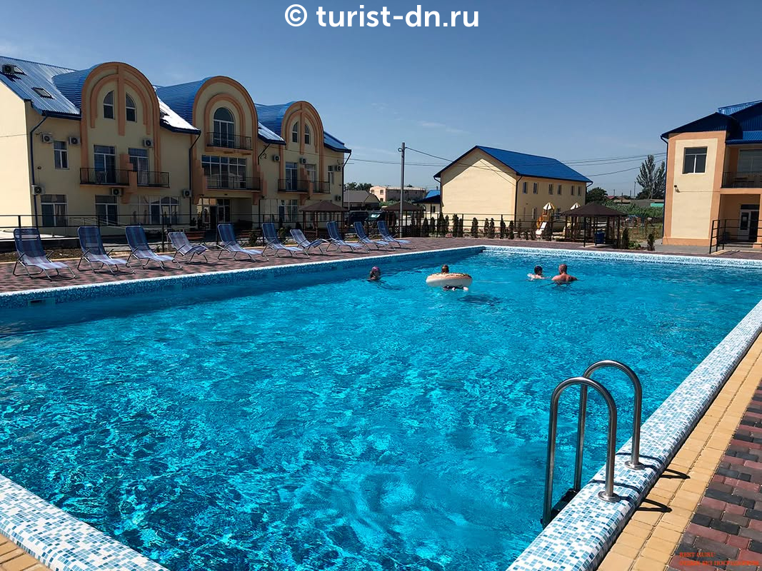 Отель "Экватор"