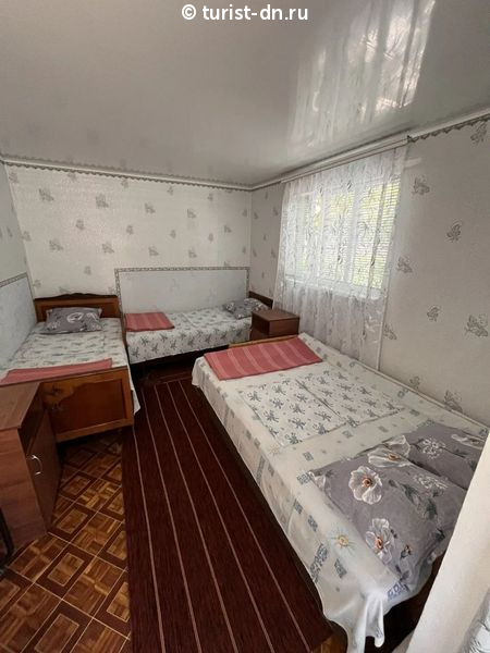 Частный двор "Виноградный"