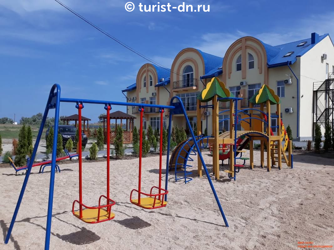 Отель "Экватор"