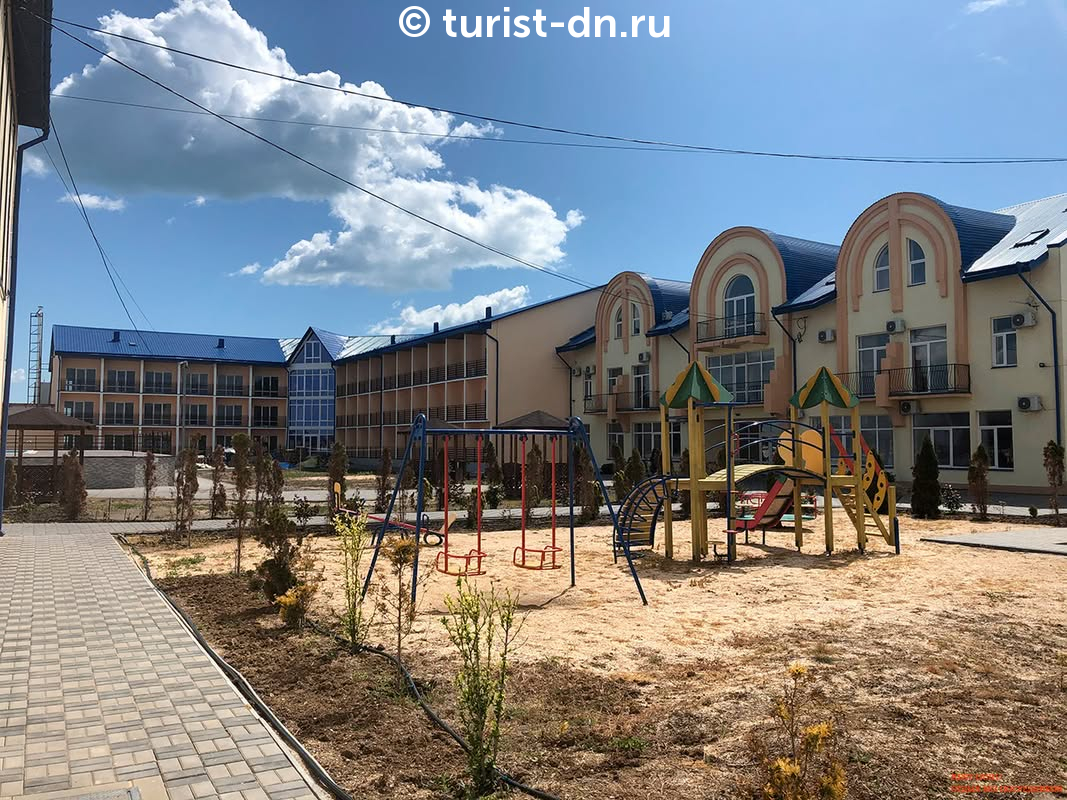 Отель "Экватор"