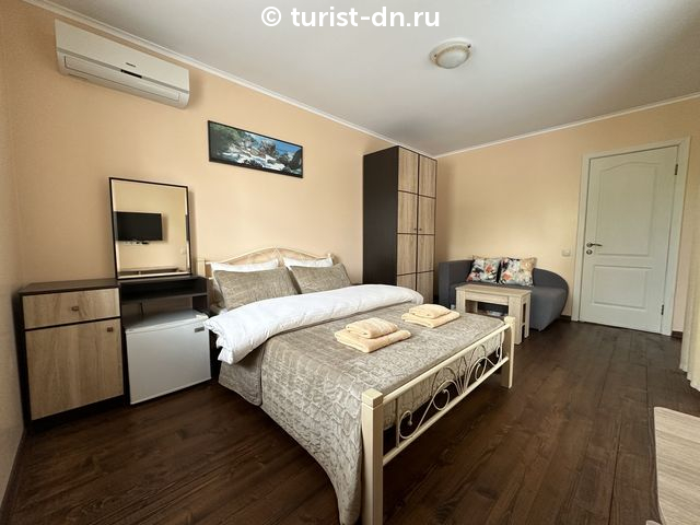 Гостевой дом "Family Hotel"